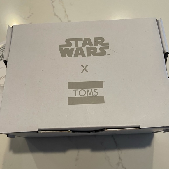 Toms Star Wars X Ewok Print Size 4 NWT - Picture 10 of 11